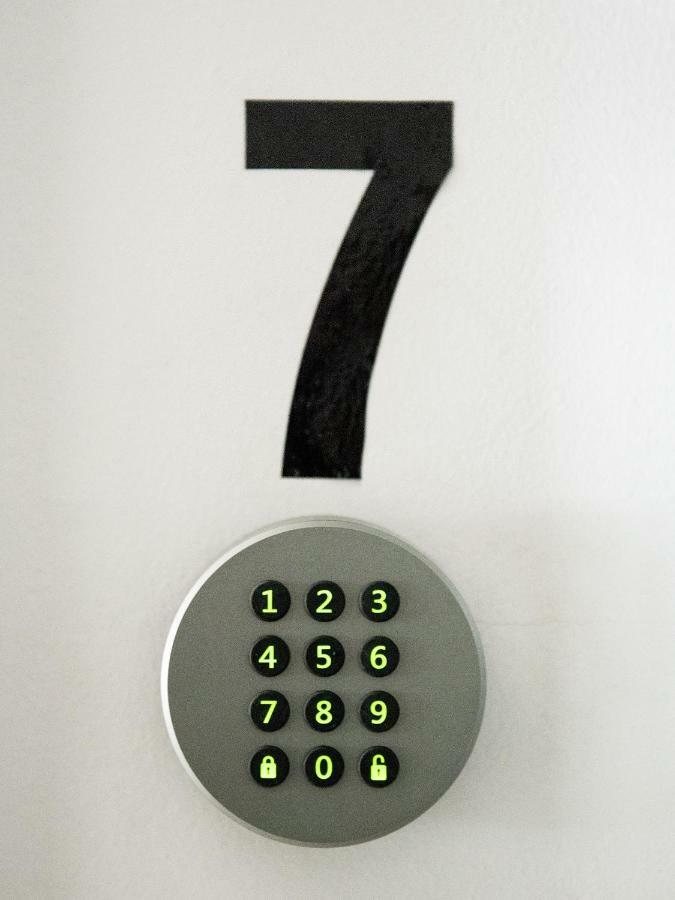 Flexible Selfcheckins 7 - Zagreb - Garage - Electric Vehicle Ccharger - Loggia - New - Luxury - Apartments Repinc 7 Exterior foto